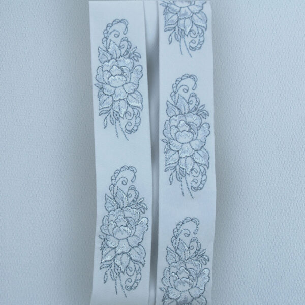 Light Blue Embroidery - Rose 7 w/ Blue