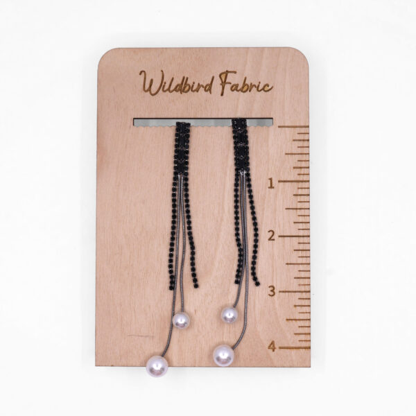 Black Dangled Pearl Earrings