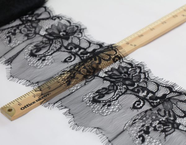 Black Sweet Brier Lace
